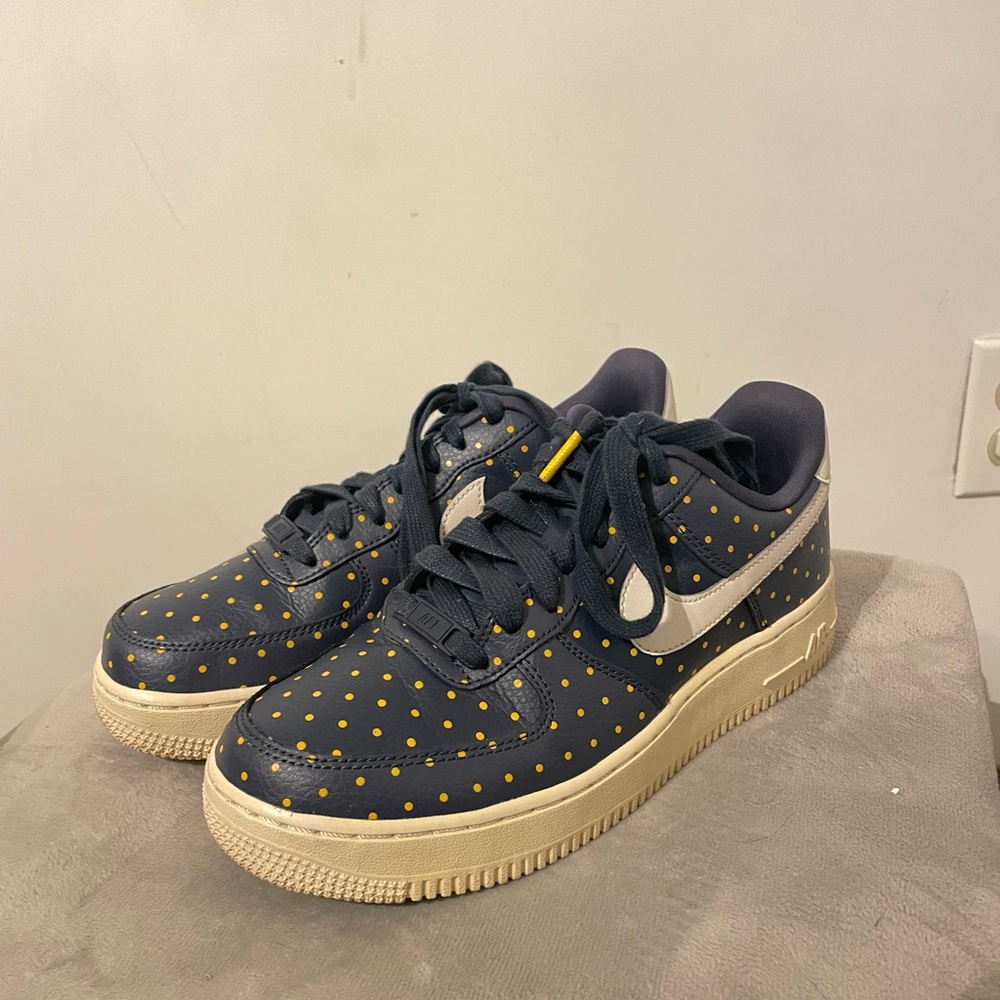 Nike Air Force 1